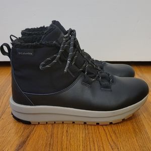 Insulated Columbia Boots